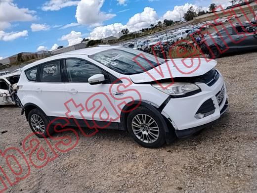 FORD ESCAPE 2016, foto 4 de 19