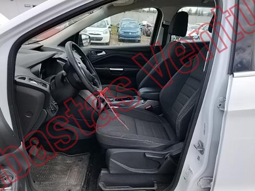 FORD ESCAPE 2016, foto 17 de 19