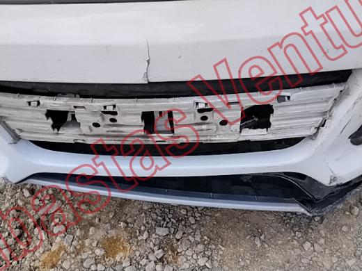 FORD ESCAPE 2016, foto 18 de 19