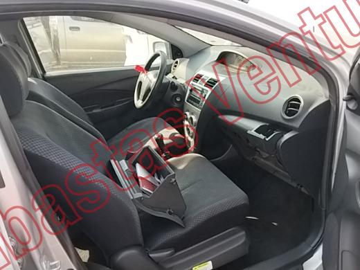 TOYOTA YARIS 2008, foto 12 de 19