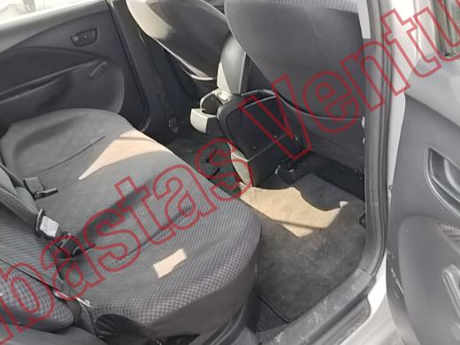 TOYOTA YARIS 2008, foto 13 de 19