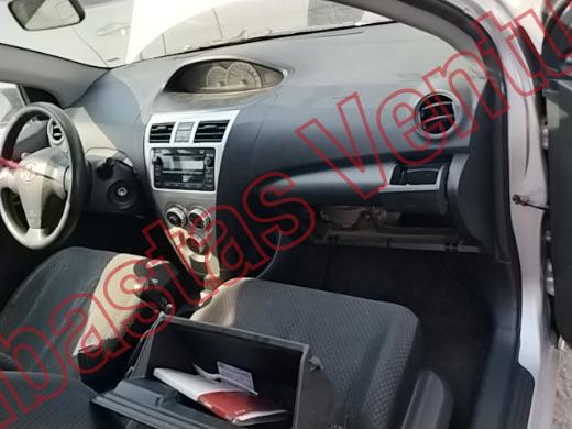 TOYOTA YARIS 2008, foto 14 de 19