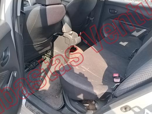 TOYOTA YARIS 2008, foto 16 de 19