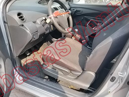 TOYOTA YARIS 2008, foto 17 de 19