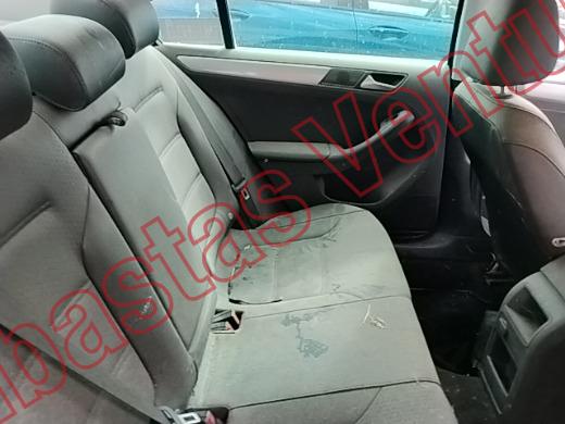 VOLKSWAGEN JETTA 2017, foto 13 de 19