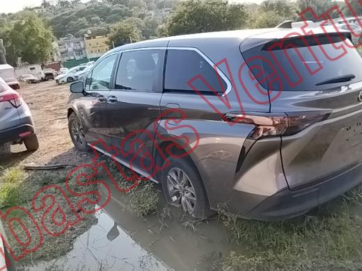 TOYOTA SIENNA 2024, foto 8 de 19