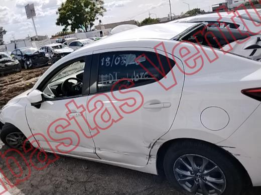 MAZDA MAZDA 2 2025, foto 8 de 19