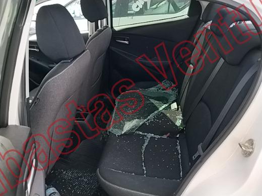 MAZDA MAZDA 2 2025, foto 16 de 19