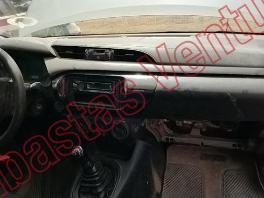 TOYOTA HILUX 2017, foto 14 de 19