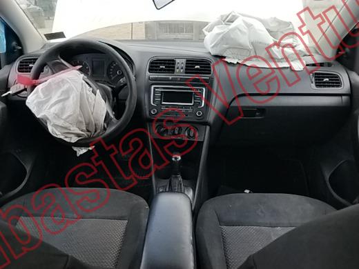 VOLKSWAGEN VENTO 2017, foto 14 de 19