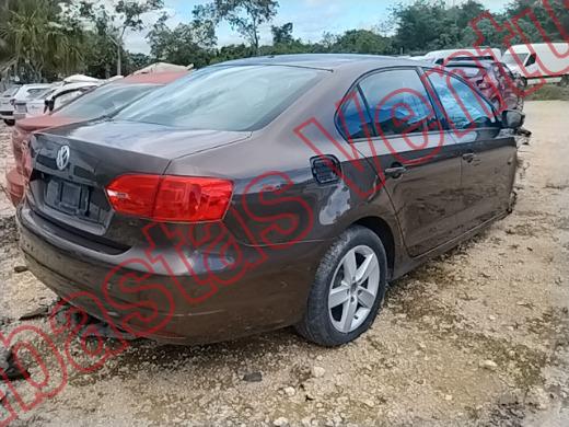 VOLKSWAGEN JETTA 2013, foto 5 de 19