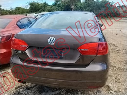 VOLKSWAGEN JETTA 2013, foto 6 de 19