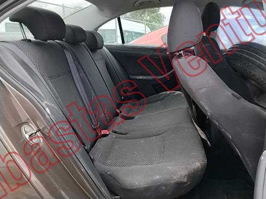 VOLKSWAGEN JETTA 2013, foto 13 de 19