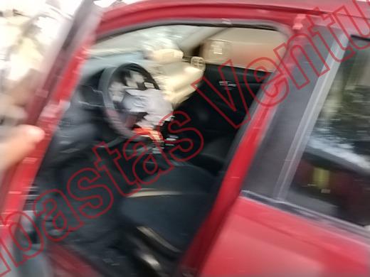 NISSAN VERSA 2012, foto 17 de 19