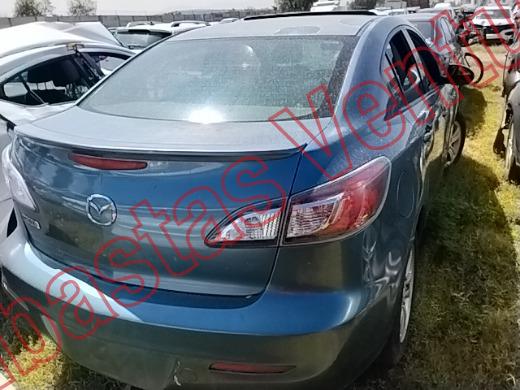MAZDA MAZDA 3 2010, foto 6 de 19