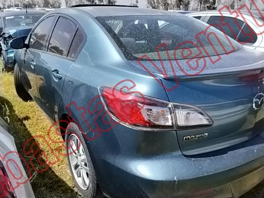 MAZDA MAZDA 3 2010, foto 8 de 19
