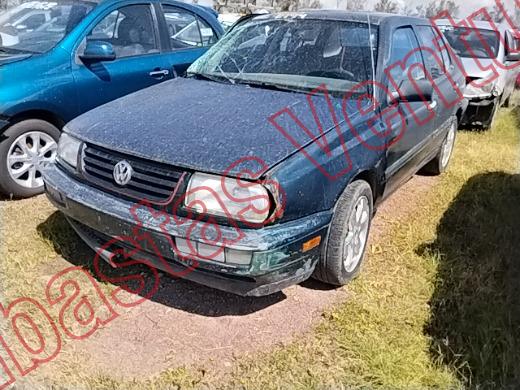 VOLKSWAGEN JETTA 1998, foto 1 de 19