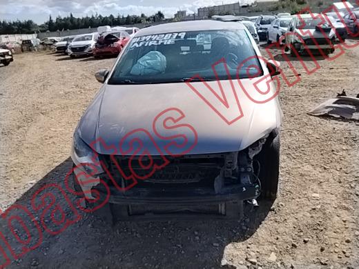 VOLKSWAGEN VENTO 2017, foto 2 de 19
