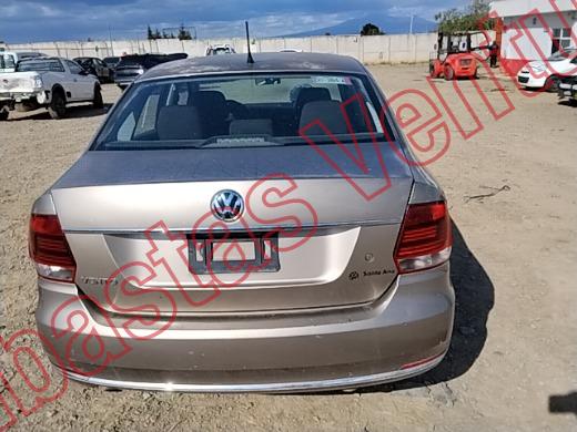 VOLKSWAGEN VENTO 2017, foto 6 de 19