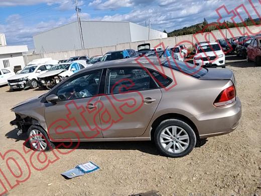 VOLKSWAGEN VENTO 2017, foto 8 de 19