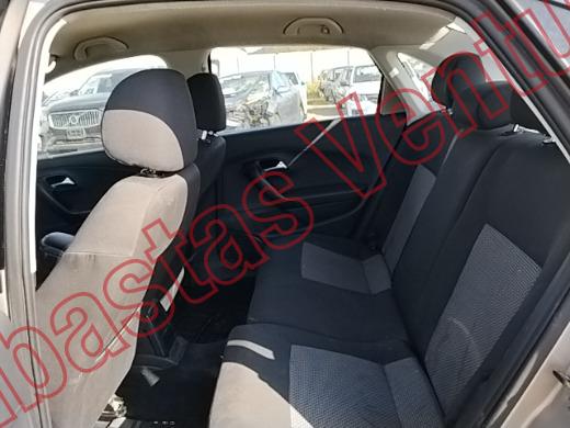 VOLKSWAGEN VENTO 2017, foto 16 de 19