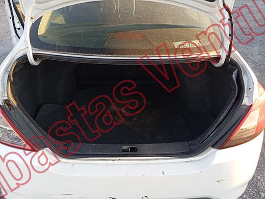 NISSAN VERSA 2019, foto 15 de 19