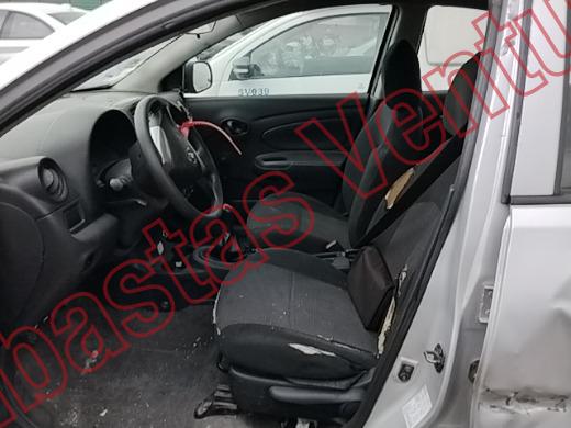 NISSAN VERSA 2019, foto 17 de 19