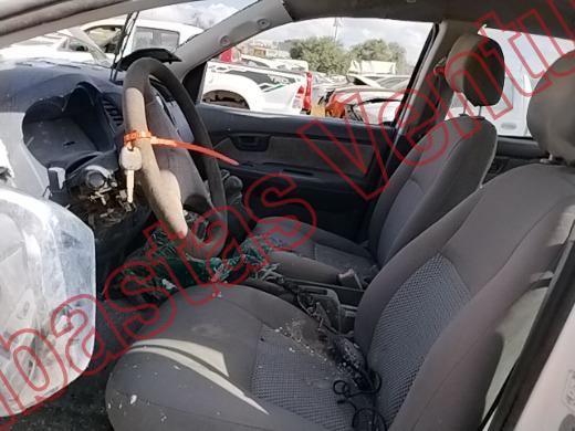 TOYOTA HILUX 2015, foto 17 de 19