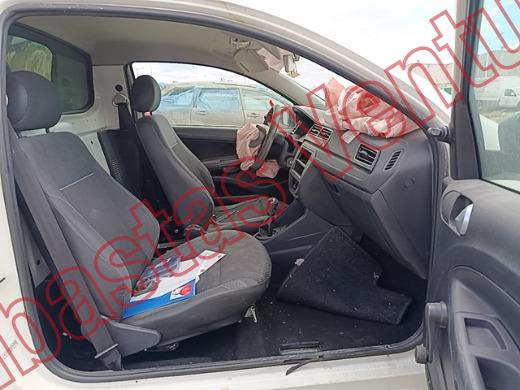 VOLKSWAGEN SAVEIRO 2018, foto 12 de 19