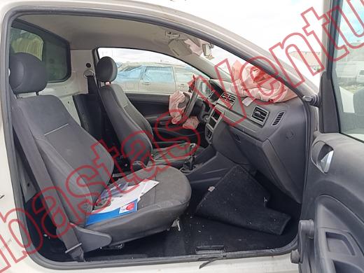 VOLKSWAGEN SAVEIRO 2018, foto 13 de 19
