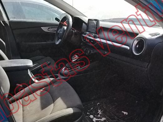 KIA FORTE   2022, foto 12 de 19