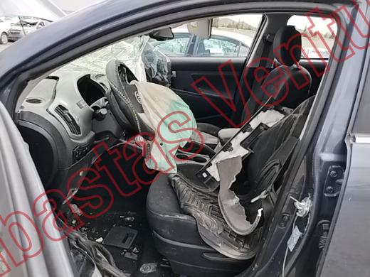 KIA SPORTAGE 2016, foto 17 de 19