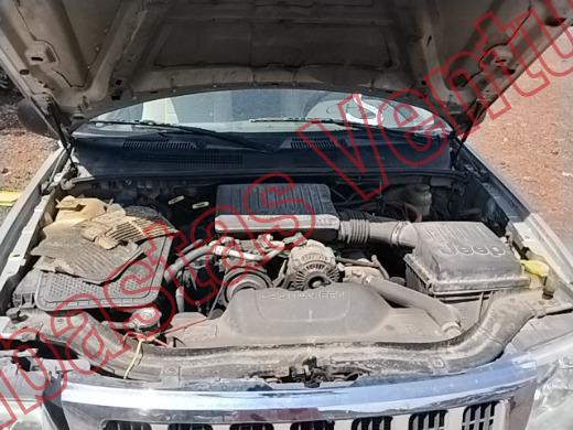 JEEP GRAND CHEROKEE 2004, foto 10 de 19
