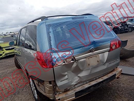TOYOTA SIENNA 2007, foto 7 de 19