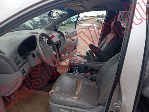 TOYOTA SIENNA 2007, foto 17 de 19