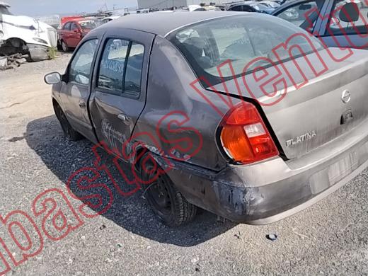 NISSAN PLATINA 2006, foto 8 de 19