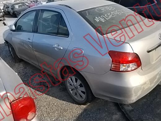 TOYOTA YARIS 2014, foto 8 de 19