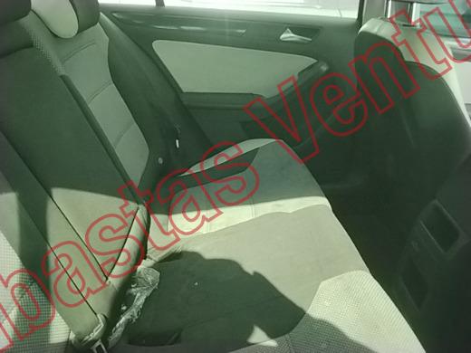 VOLKSWAGEN JETTA 2016, foto 13 de 19