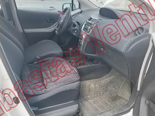 TOYOTA YARIS 2009, foto 12 de 19