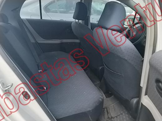 TOYOTA YARIS 2009, foto 13 de 19