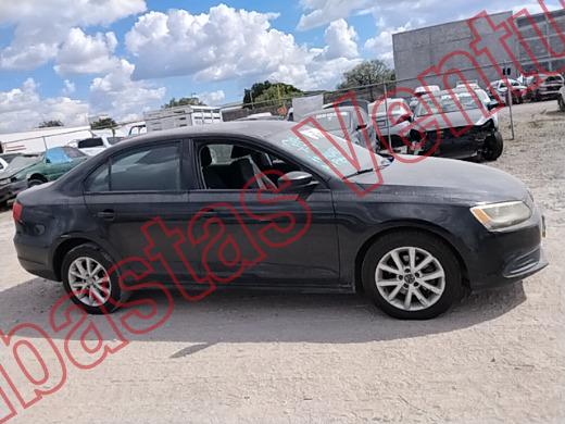 VOLKSWAGEN JETTA MK VI 2014, foto 4 de 19