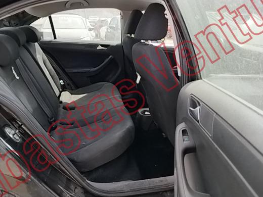 VOLKSWAGEN JETTA MK VI 2014, foto 13 de 19