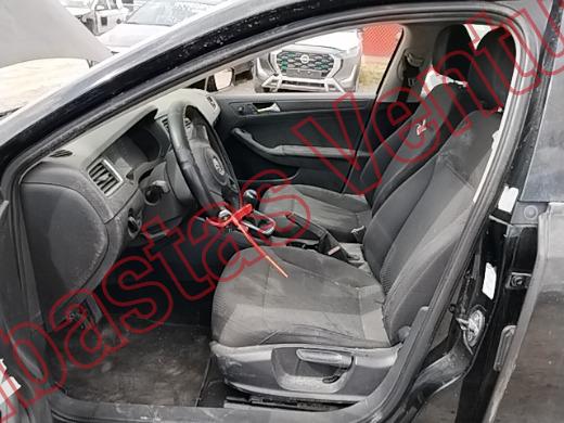 VOLKSWAGEN JETTA MK VI 2014, foto 17 de 19