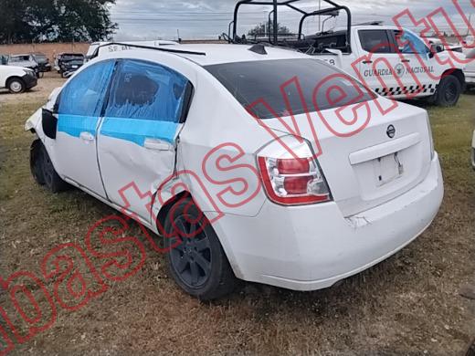 NISSAN SENTRA 2009, foto 7 de 19