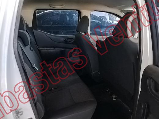 NISSAN NP 300 2020, foto 13 de 19