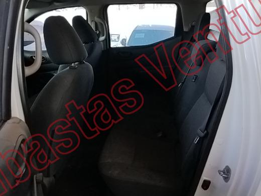 NISSAN NP 300 2020, foto 16 de 19