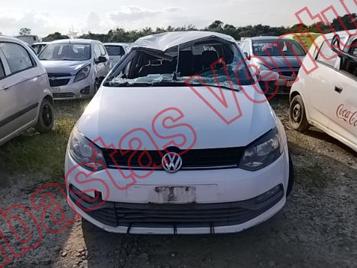 VOLKSWAGEN POLO 2015, foto 2 de 19
