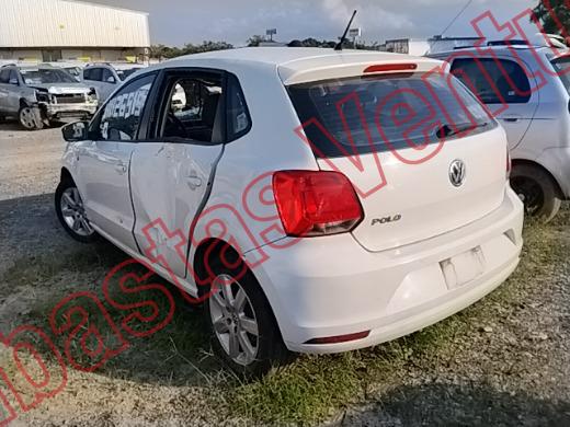 VOLKSWAGEN POLO 2015, foto 7 de 19