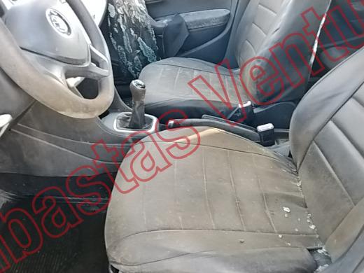 VOLKSWAGEN POLO 2015, foto 17 de 19