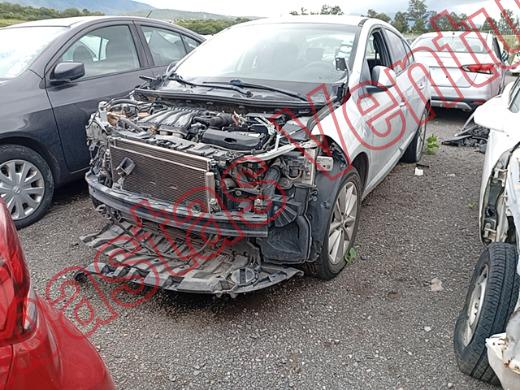 RENAULT FLUENCE 2012, foto 1 de 19